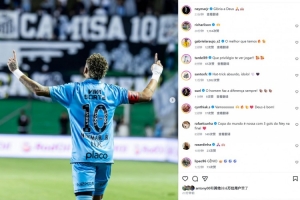 17分钟上演帽子戏法，内马尔社媒晒照：荣耀归于上帝